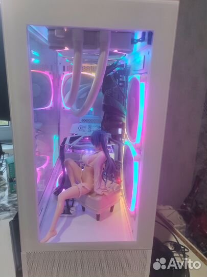 Игровой системный блок с монитором
