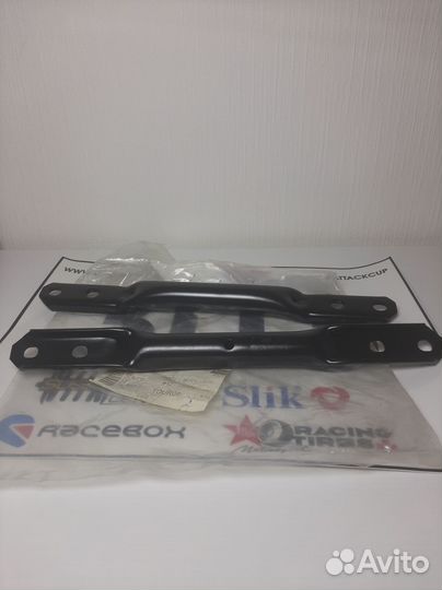 Кронштейн подрамника Audi TT 8N