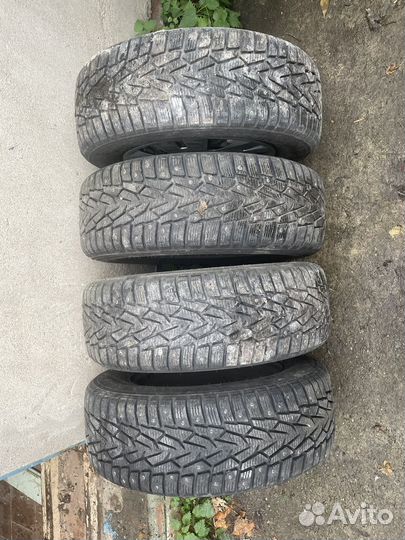 Nordman 7 215/65 R16 102T