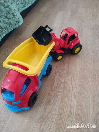 Игрушка грузовик