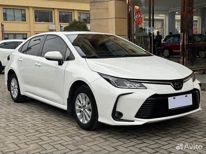 Toyota Corolla 1.2 CVT, 2021, 38 000 км