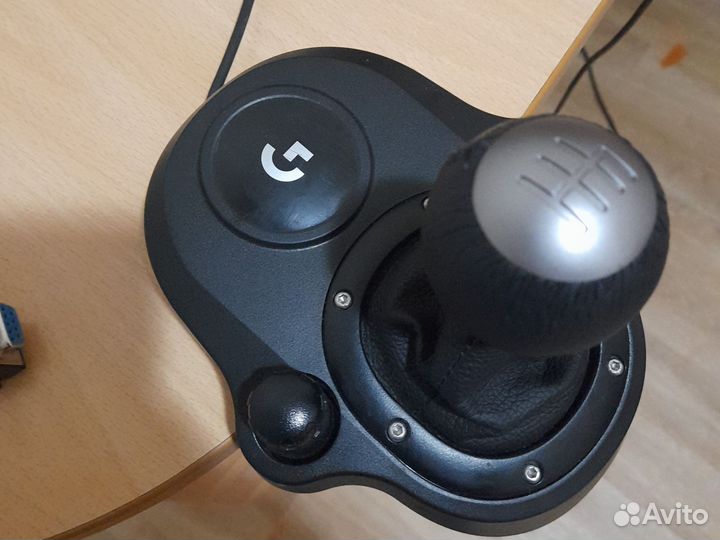 Игровая коробка передач от Logitech