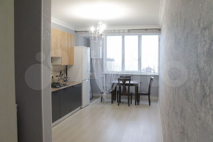 3-к. квартира, 97 м², 8/9 эт.