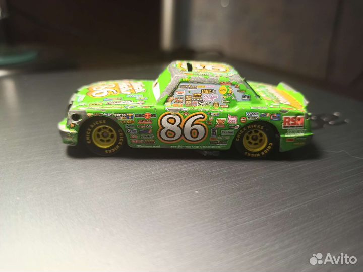 Машинки из мультфильма тачки