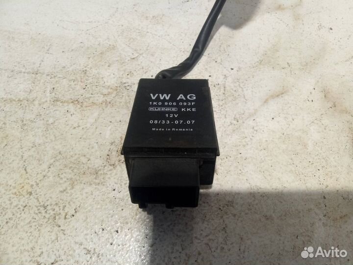 Реле бензонасоса Skoda Octavia 2 (A5) рест. 1Z