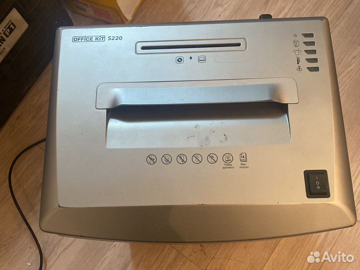 Уничтожитель бумаг Office Kit s220
