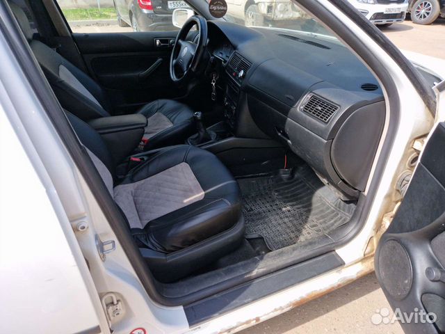 Volkswagen Golf 1.6 МТ, 2002, 284 000 км