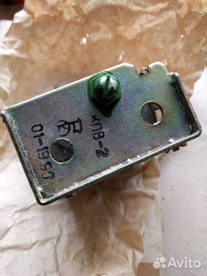 Конденсатор кпв-2-12/495 пф