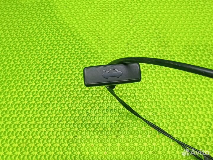 Трос капота mazda 323 BJ 1999