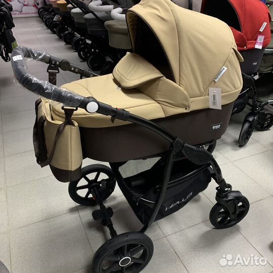 Коляска универсальная 2 в 1 Riko Basic Bella