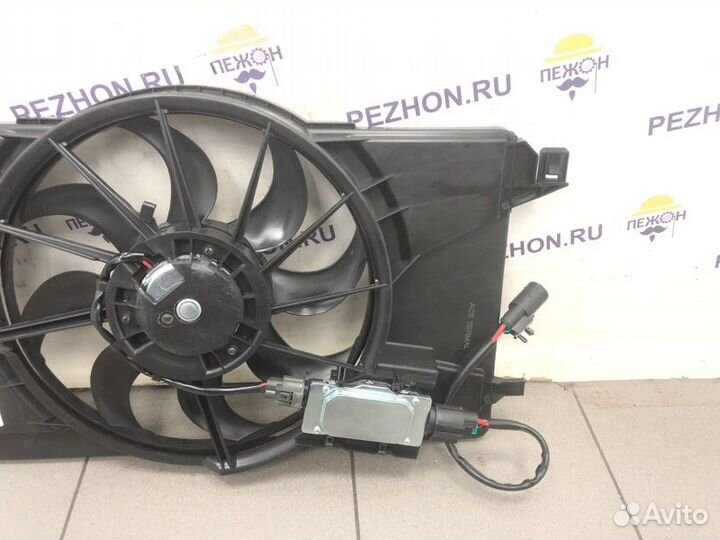 Диффузор радиатора охлаждения с вентилятором Ford