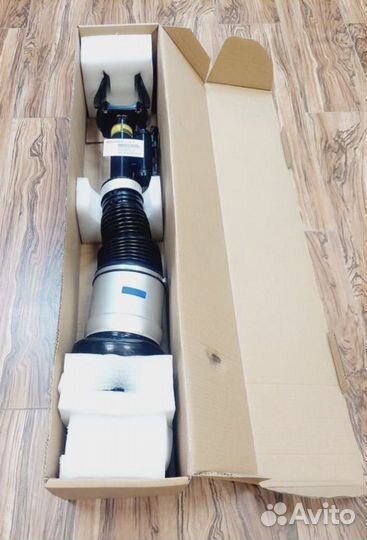 Пневмостойка правая Мерседес GL W166