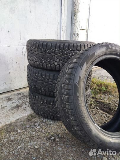Pirelli Ice Zero 215/50 R17 95T
