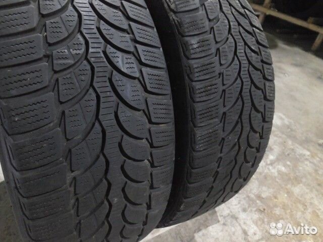 Bridgestone Blizzak LM-32 215/50 R17