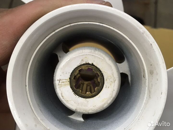 Гребной винт yamaha 9.9-15 63V45945-00-EL