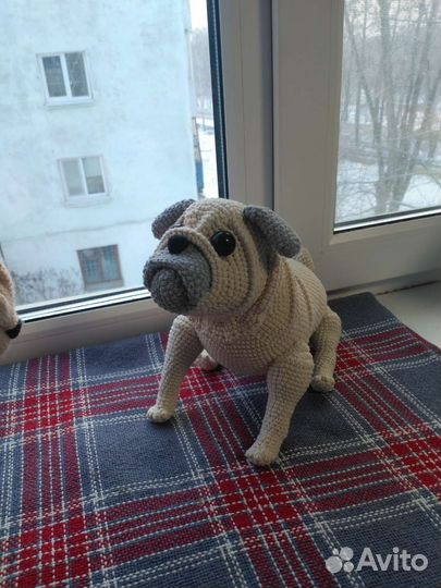 Вязанный мопс