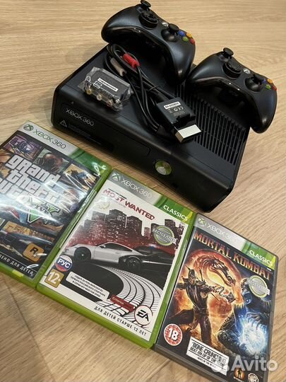 Xbox 360 прошитый freeboot (почти не пользовались)