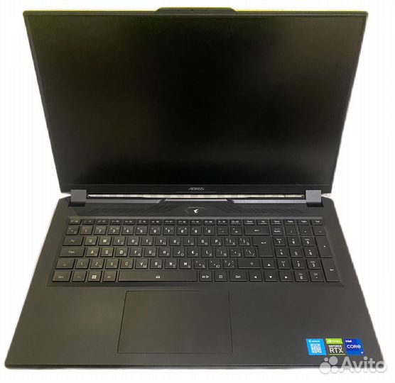 Gigabyte Aorus 17 RTX 3070Ti / i7-12700H / 360Hz