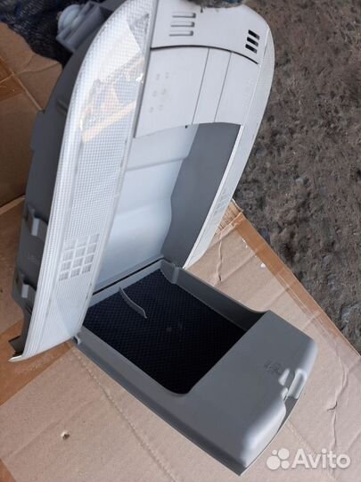 Плафон освещения салона Toyota Corolla X 150