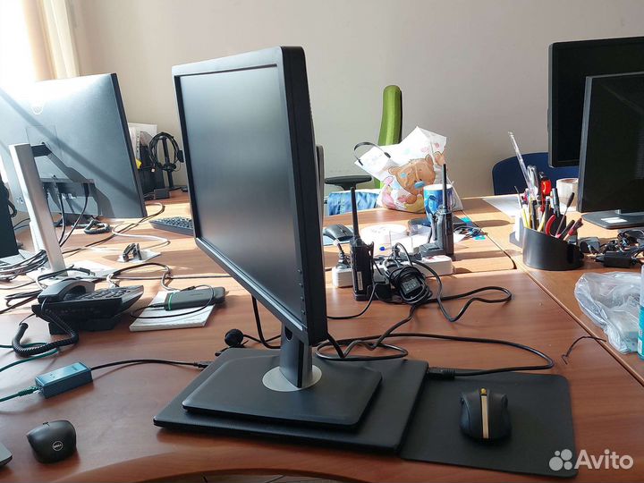 Монитор для компьютера 22