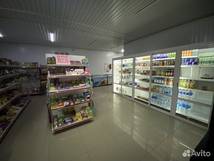 Продавец в халяль магазин