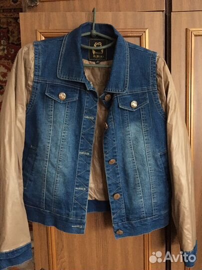 Куртка легкая