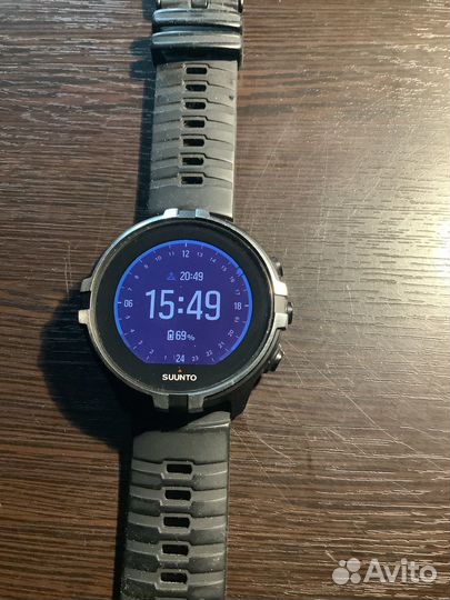 Смарт часы Suunto