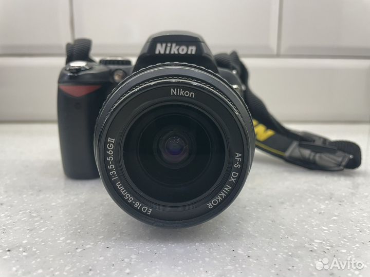 Зеркальный фотоаппарат nikon d40