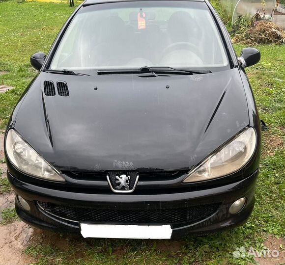 Peugeot 206 Sedan 1.4 KFW