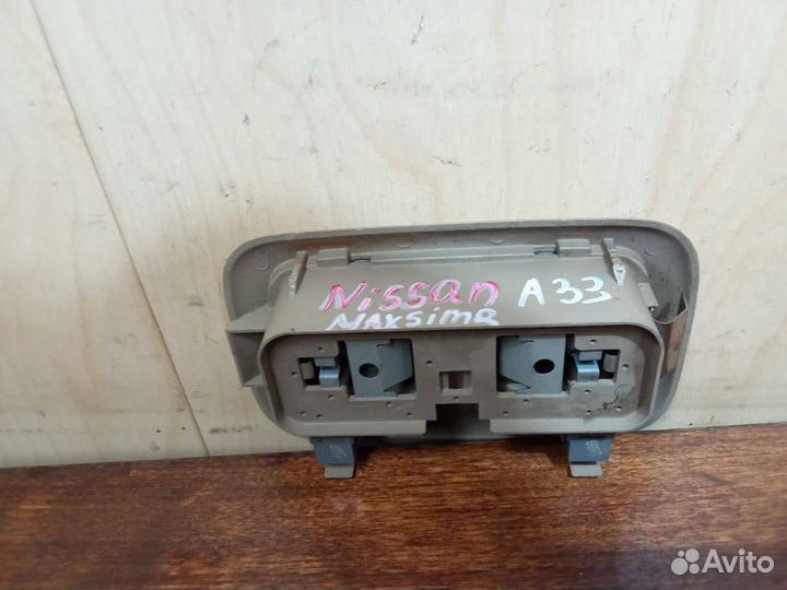 Плафон салона Nissan Maxima A33