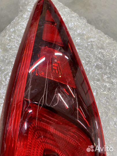 Фонарь задний правый Kia Sportage 4, 92402-F10
