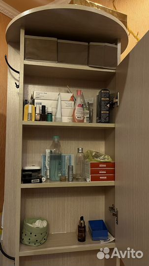 Шкаф круглый