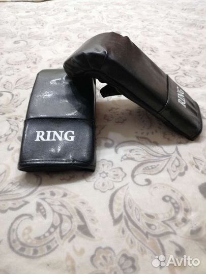 Боксерские перчатки