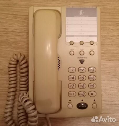 Кнопочные телефоны JE и Panasonic