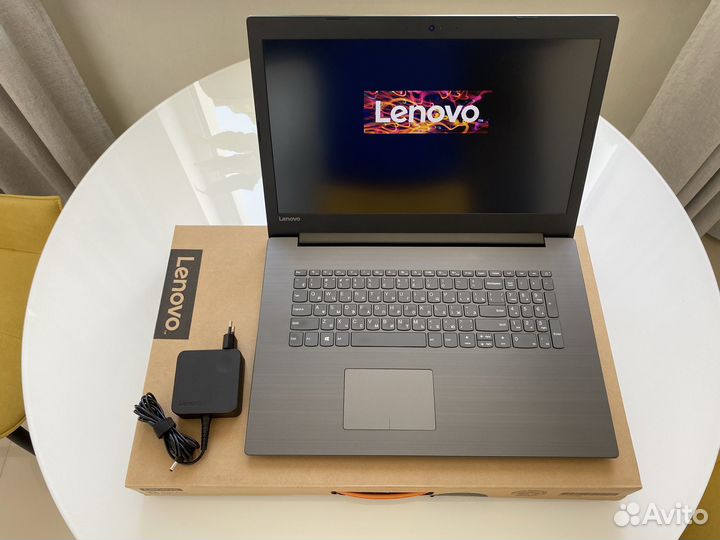 Lenovo 17