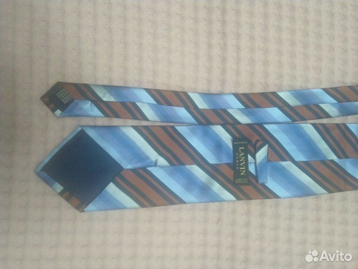 Галстук Lanvin в состоянии нового