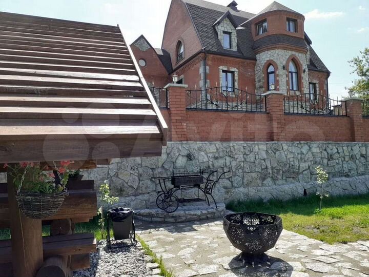 Коттедж 452 м² на участке 24 сот.