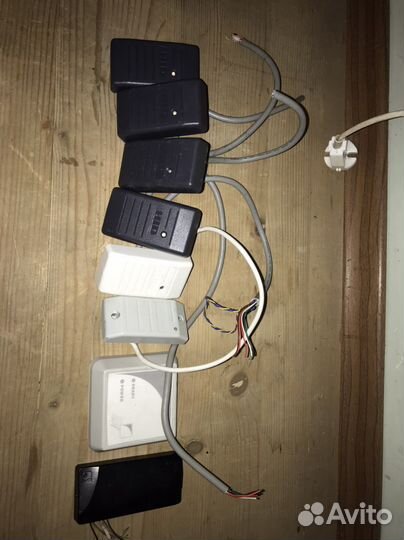 Считыватель карт бесконтактный