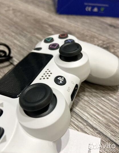 Джойстик Sony Dualshock 4 v2