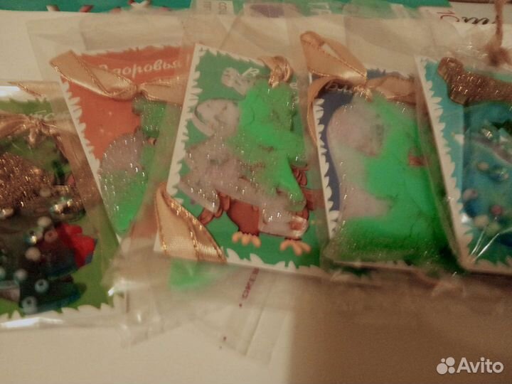 Новогодние игрушки