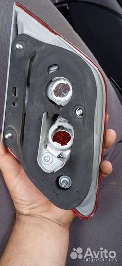 Фонарь задний правый наружный