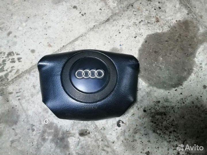 Подушка безопасности в руль Audi A6 C5
