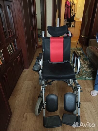 Кресло инвалидное с электроприводом