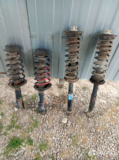 Амортизаторы на Фольксваген passat b3