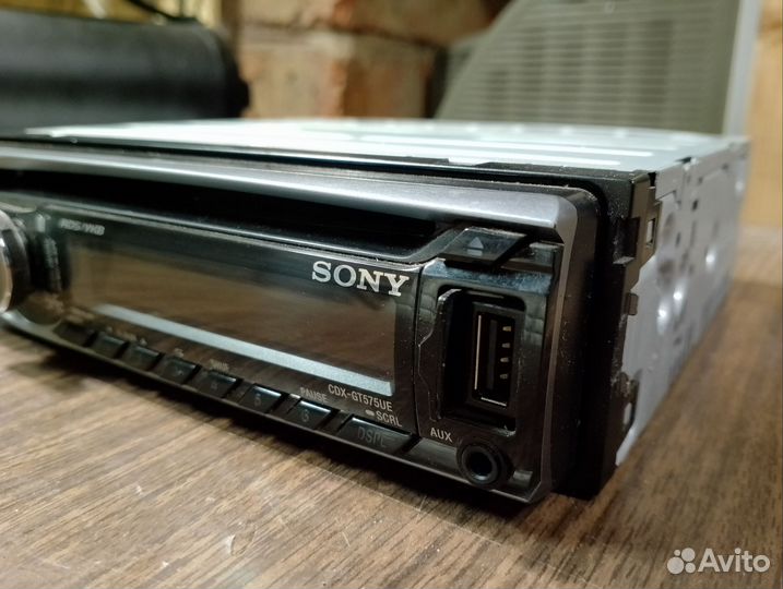 Автомагнитола sony