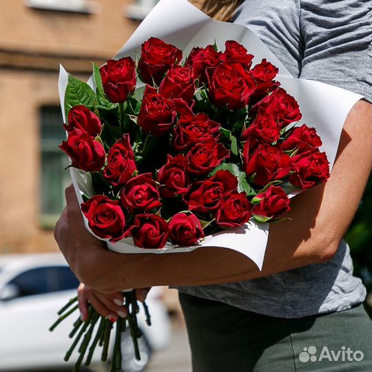 25 роз с доставкой