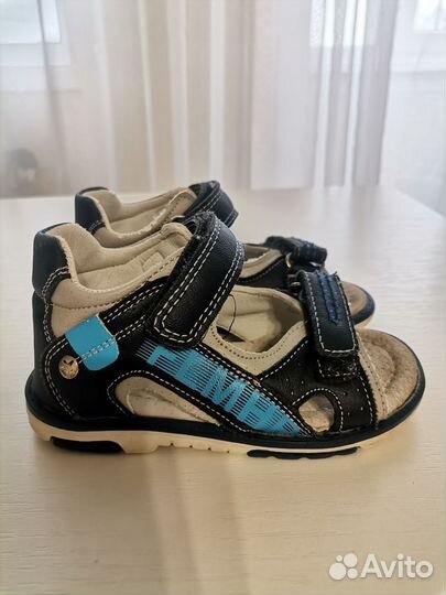 Сандали детские