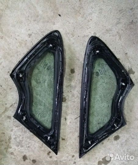 Форточка передняя Kia Ceed 2 JD