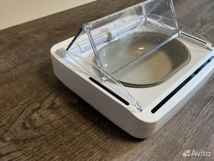 Кормушка для кошек и собак