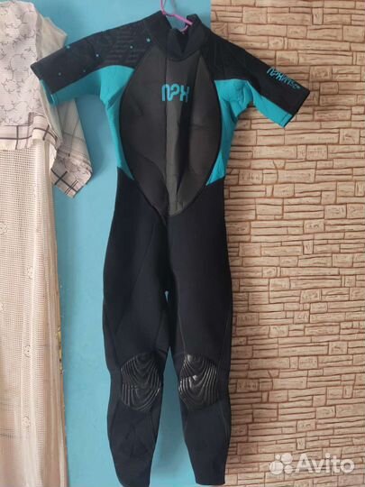 Гидрокостюм женский новый